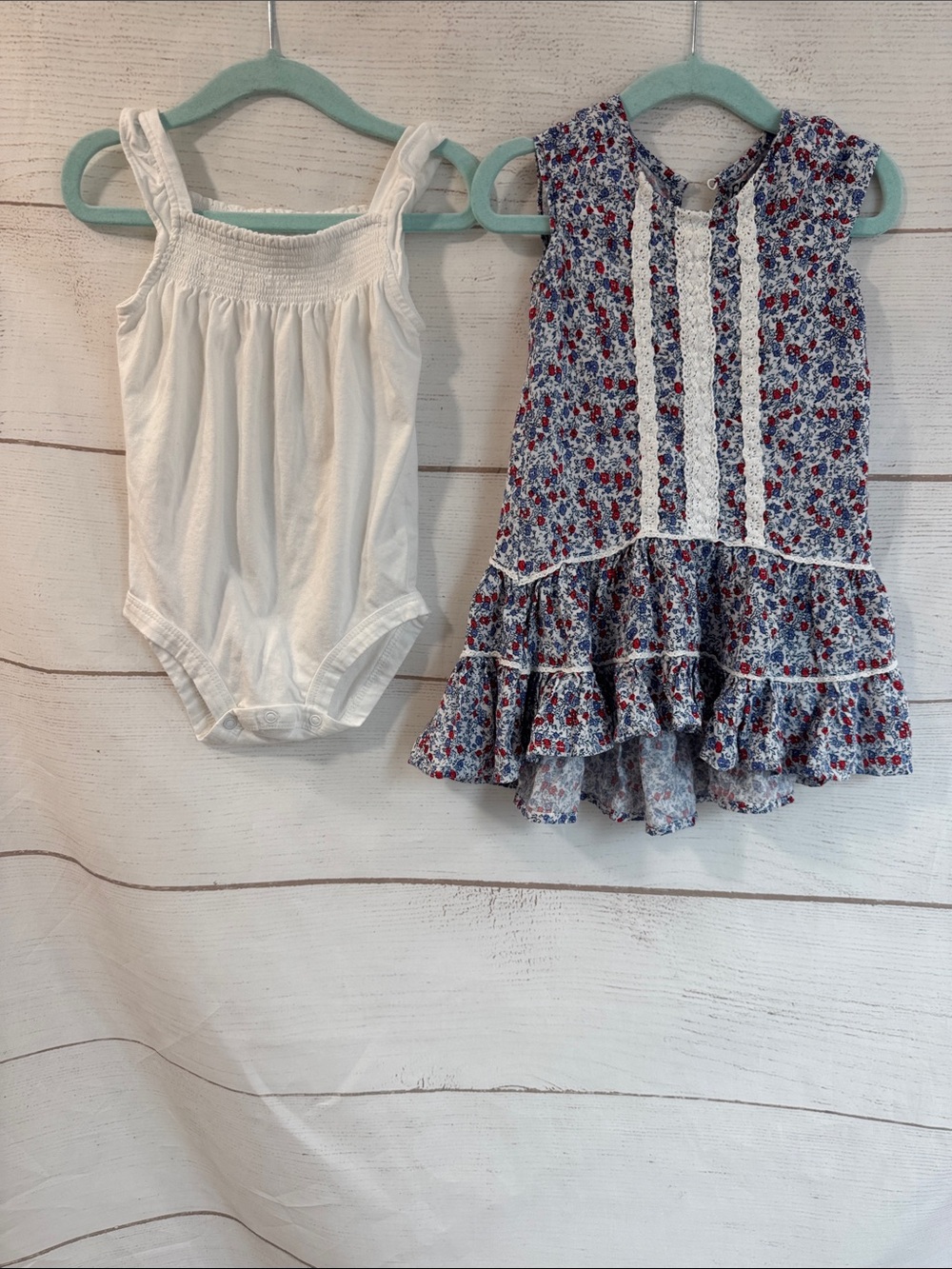 Set of 2 Girls Floral Tiered Dress and White Bodysuit size 18 month- Carter's